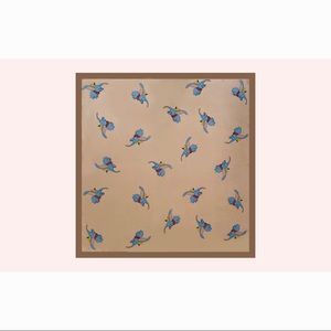 🆕 Disney’s Dumbo square scarf/wrap